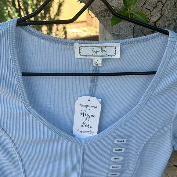 NWT Gorgeous Hippie Rose T-shirt, Size S, skylight blue - Picture 8 of 12